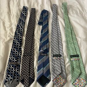 City of London Elegant Tie Collection **Free Cosmetic Gift w/Purchase**